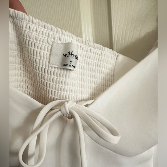 Aritzia Wilfred cream blouse size small - Picture 3 of 6